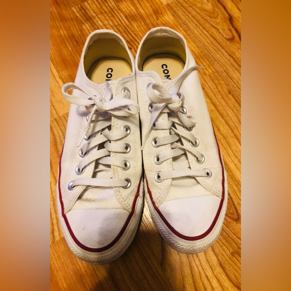 Converse white tennis shoes